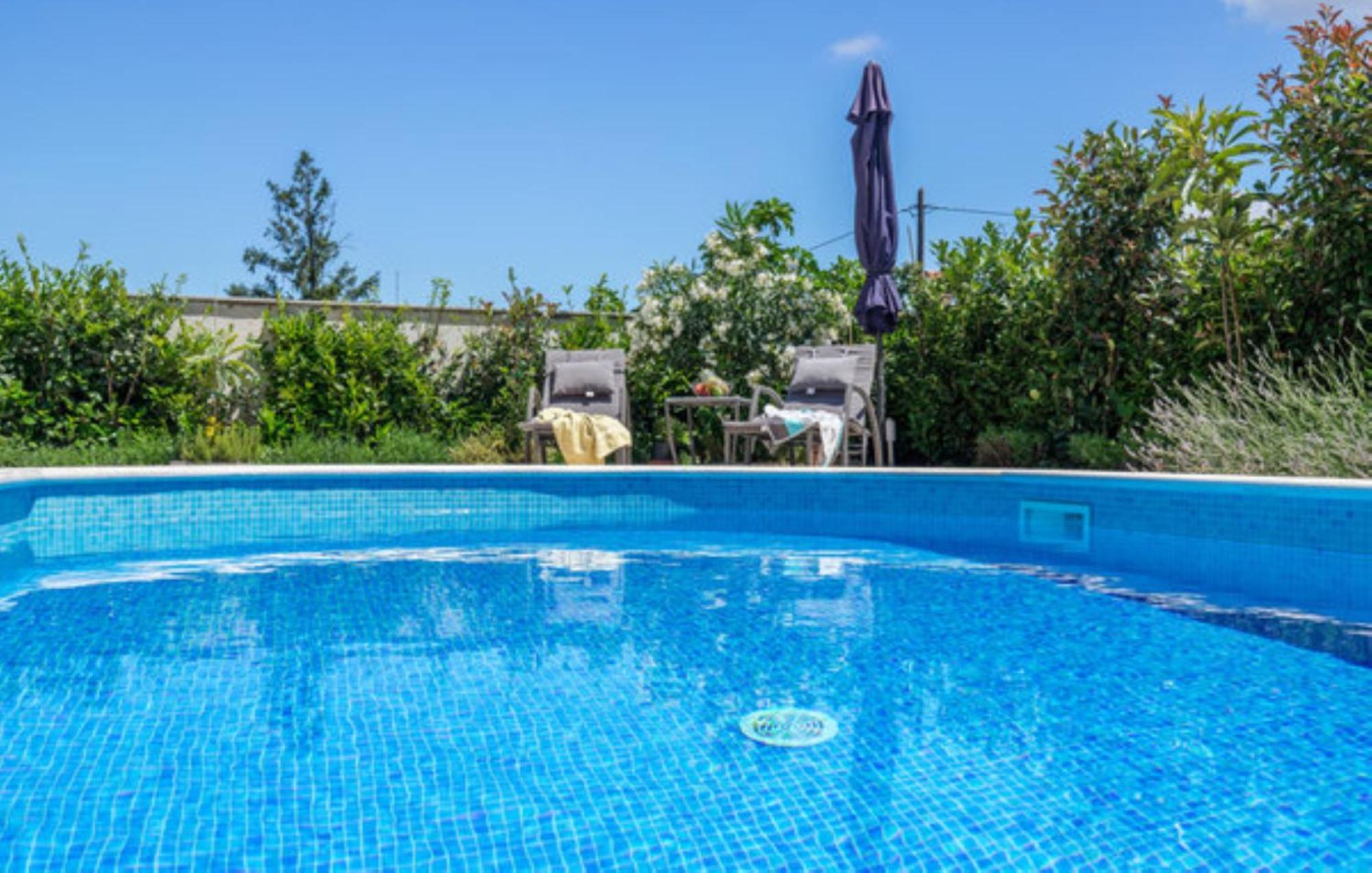 Studio Apartment With Pool Pula Exteriör bild